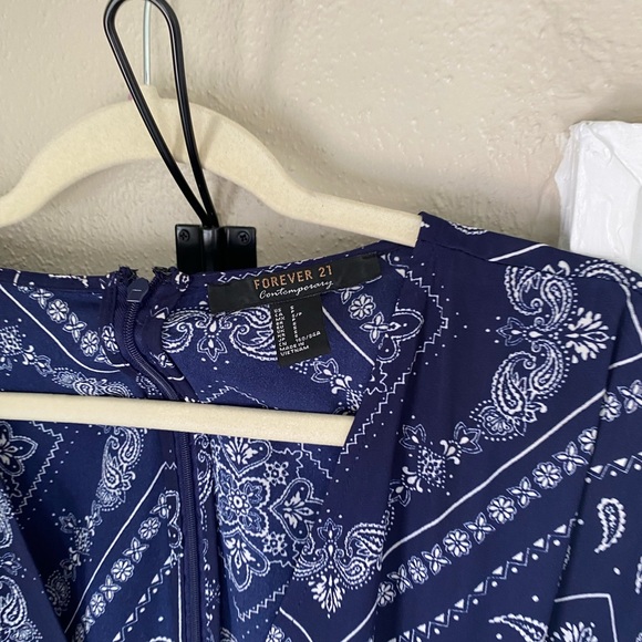 F21 Maxi Dress - Picture 3 of 6